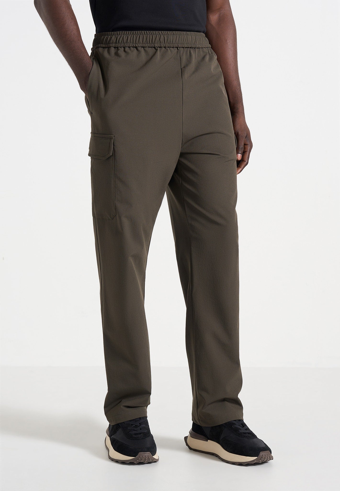 Rayan Technical Cargo Trousers in olive
