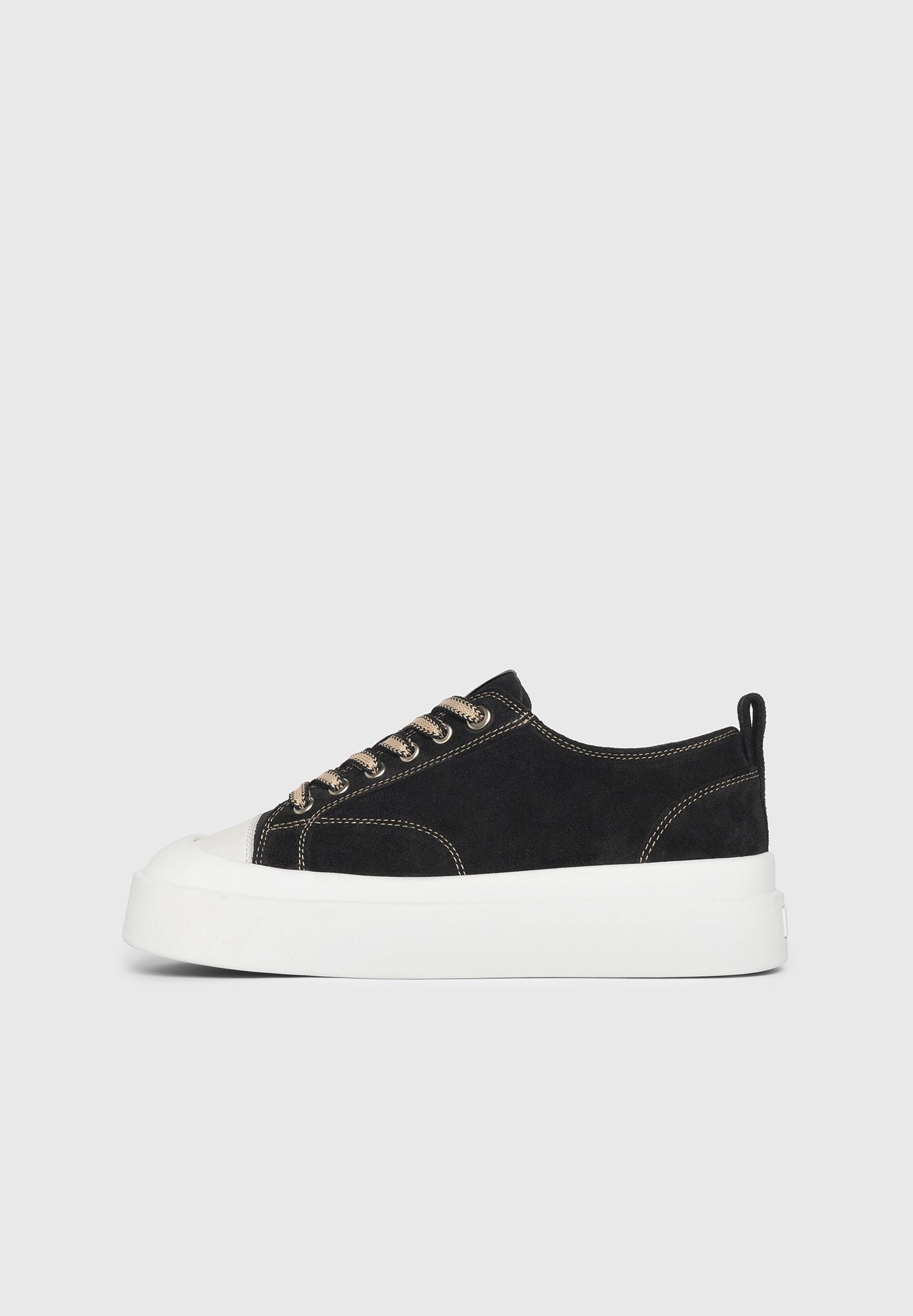 Women's Vienna Suede Contrast Stitch Sneaker in black